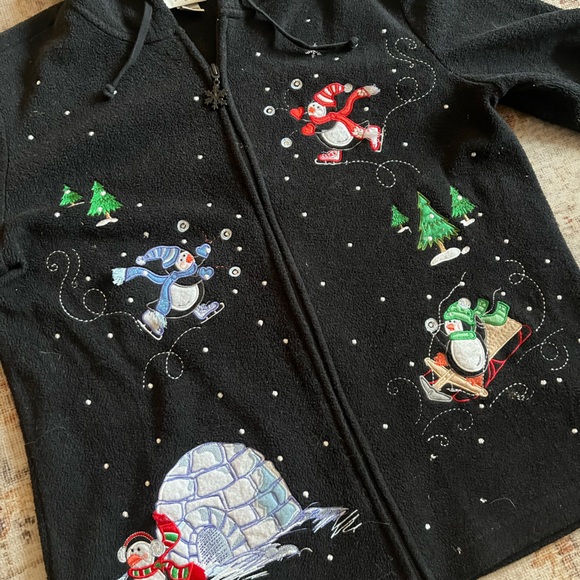 Essentials by Maggie winter holiday themed fleece sweater - Picture 3 of 4